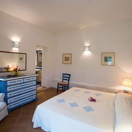 Club Village Forte Cappellini Baja Sardinia Room photo